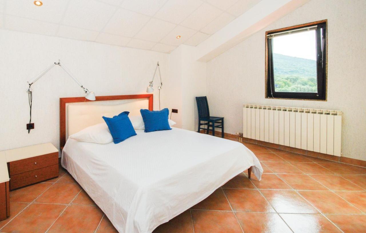 Hotel Zlatni Lav Martinšćica Kültér fotó