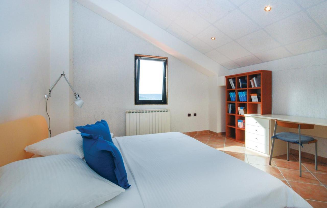 Hotel Zlatni Lav Martinšćica Kültér fotó