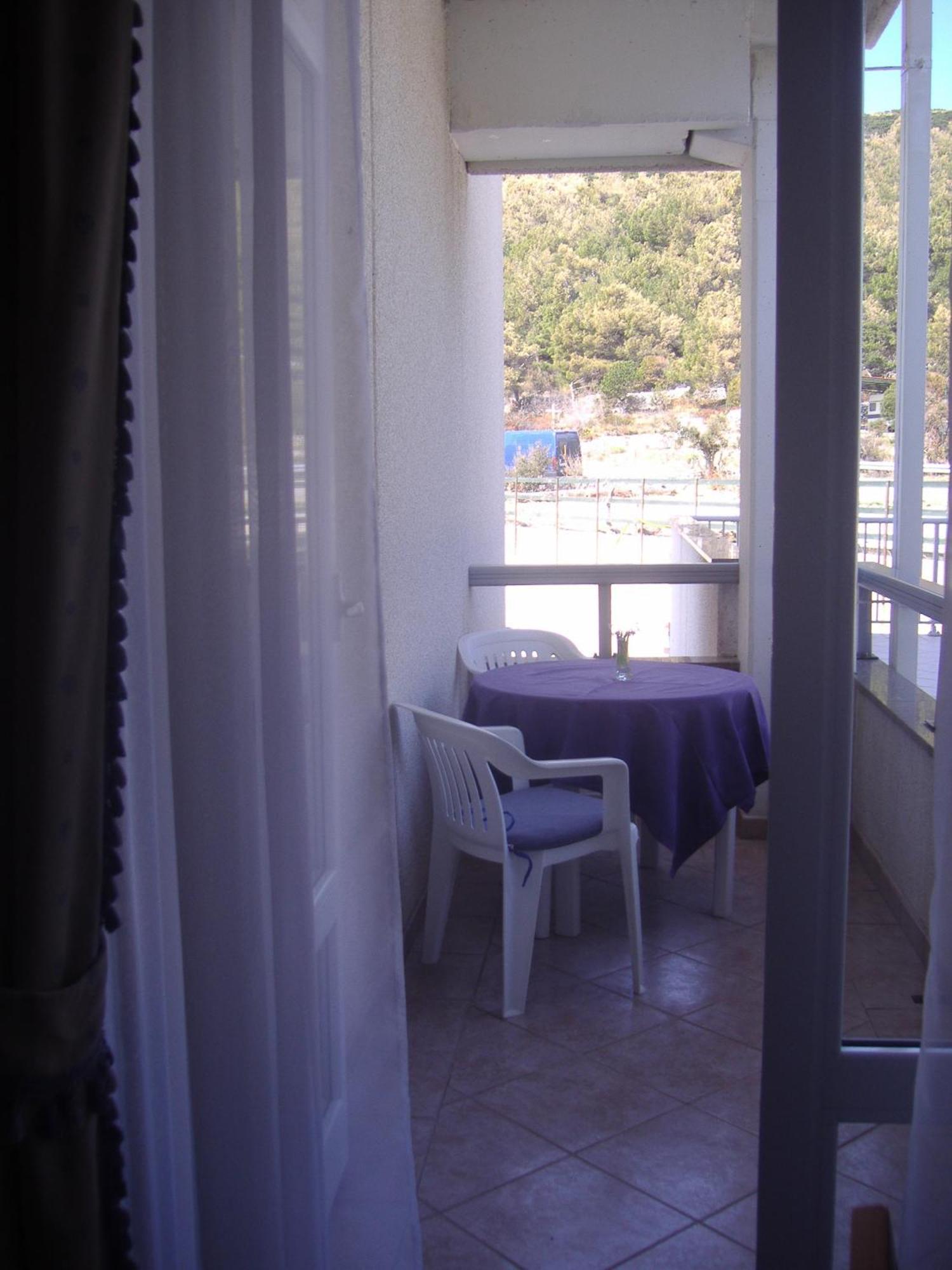 Hotel Zlatni Lav Martinšćica Kültér fotó