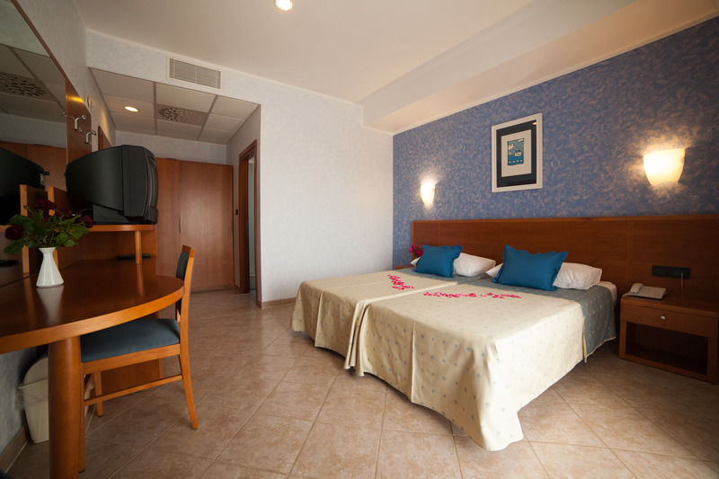 Hotel Zlatni Lav Martinšćica Kültér fotó