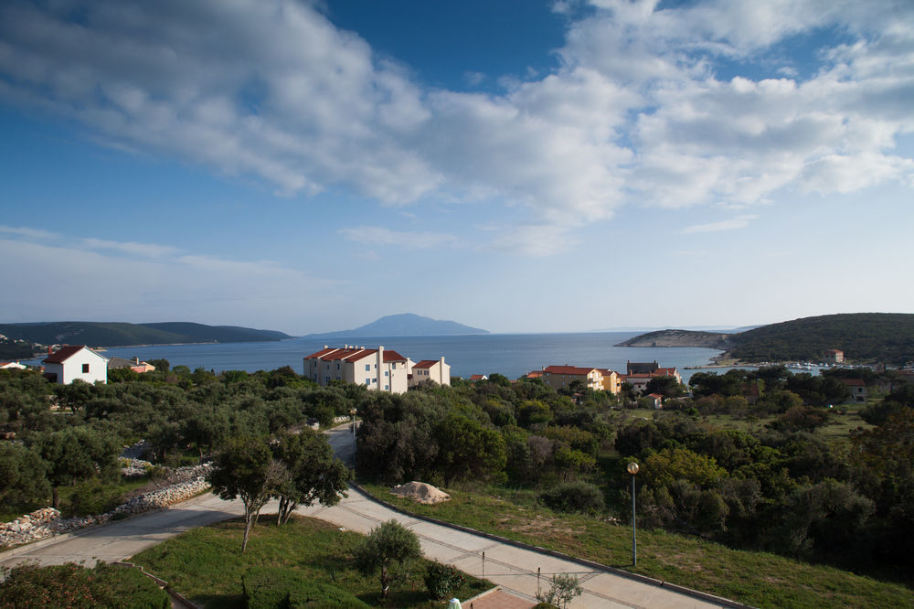 Hotel Zlatni Lav Martinšćica Kültér fotó