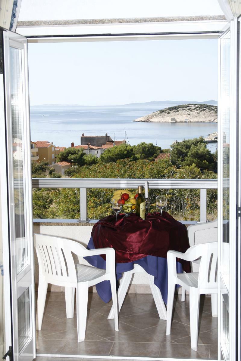 Hotel Zlatni Lav Martinšćica Kültér fotó